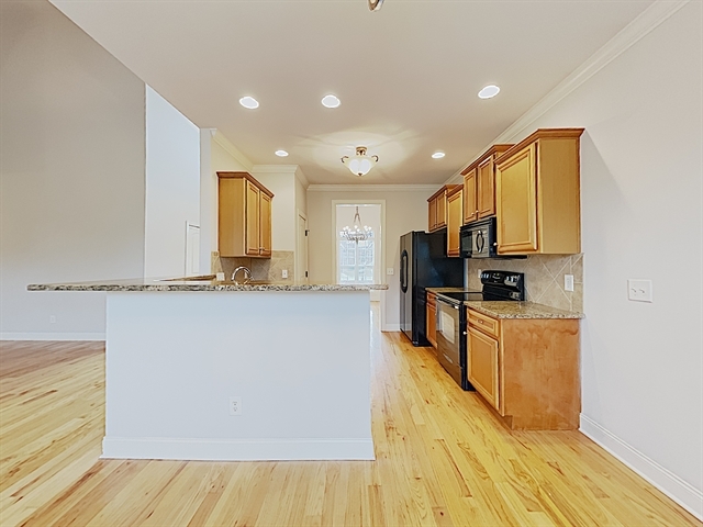 Building Photo - 4004 Crest Ridge Cove