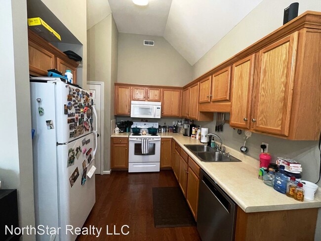 Building Photo - 2 br, 2 bath House - 5905 Southwood Pkwy
