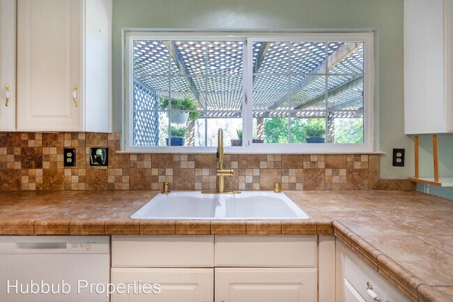 Foto del edificio - 4 br, 2.5 bath House - 3786 Fujiyama Way