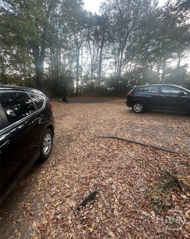 Foto del edificio - 215 Hodgson Dr