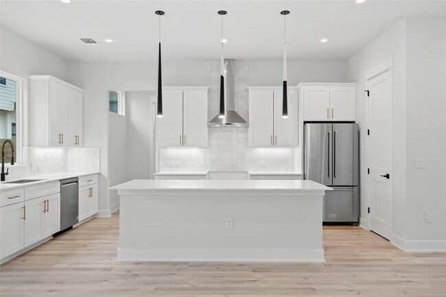 Foto del edificio - 2713 Bristol Dr