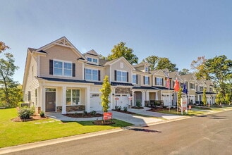 Building Photo - 222 Nautique Ct