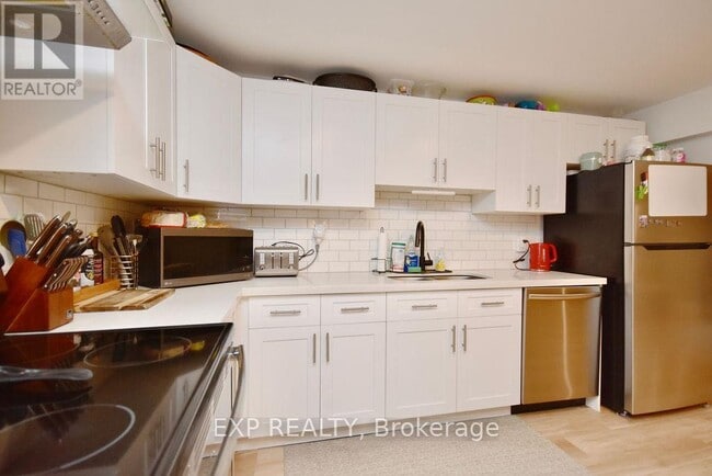 Building Photo - 39 Dancy Dr