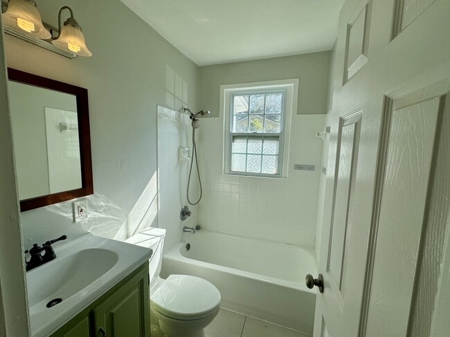 Foto del edificio - 4820 Headley Terrace