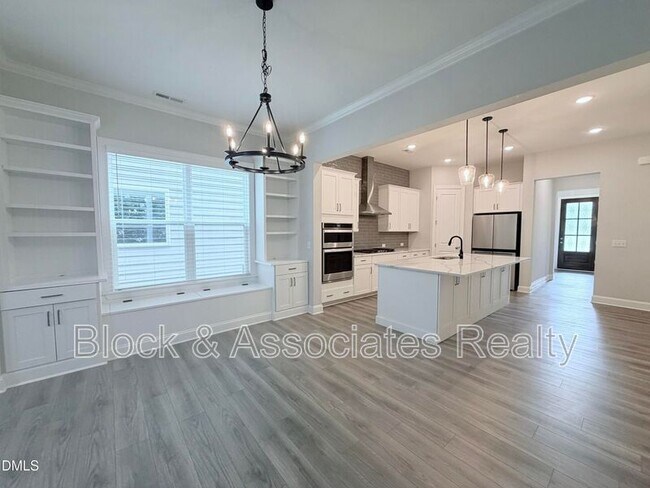 Building Photo - 1028 Bravura Dr