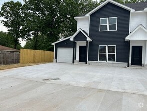 Building Photo - 17 Timber Ridge Dr