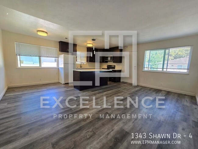 Building Photo - 1343 Shawn Dr