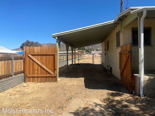 Building Photo - 2 br, 2 bath House - 38632 Vineland Ave