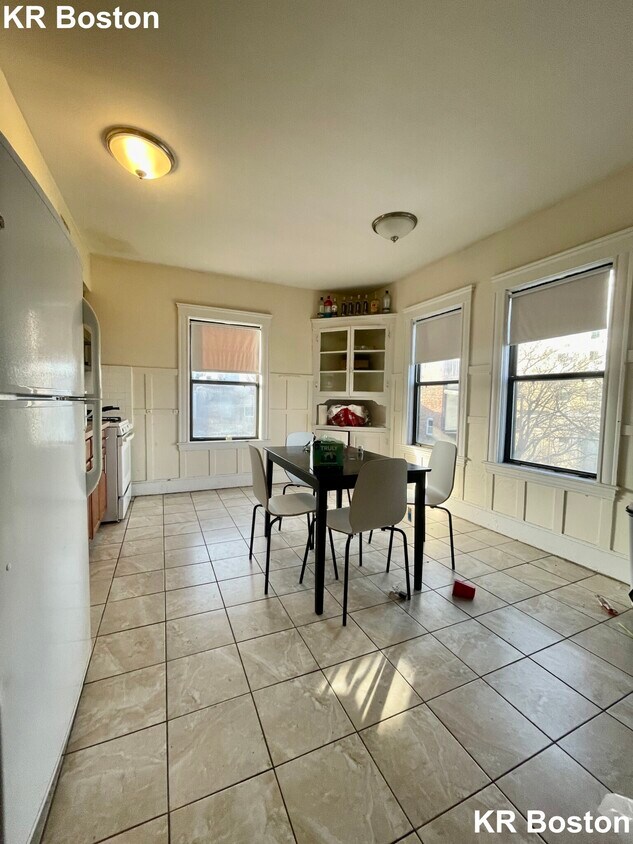 Building Photo - 19 Hamilton Rd