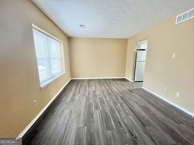 Foto del edificio - 6418 Meadow Rue Dr