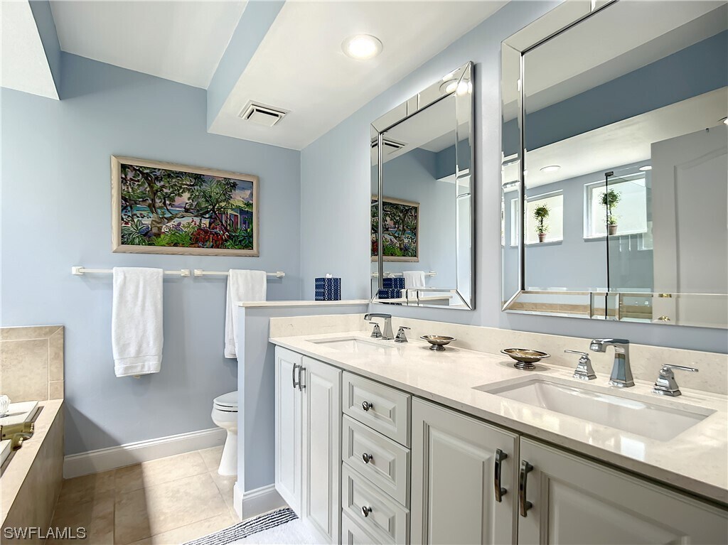 Primary Photo - 5801 Glencove Dr
