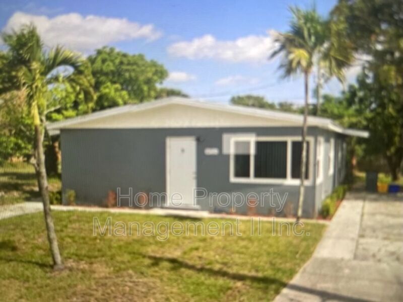 Foto principal - 1456 W 29th St