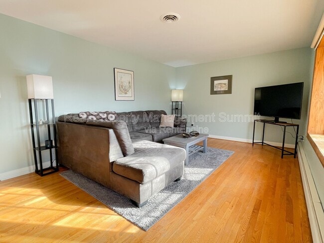 Foto del edificio - 1508 Chesley Pl