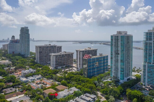 Foto del edificio - 2100 Brickell Ave