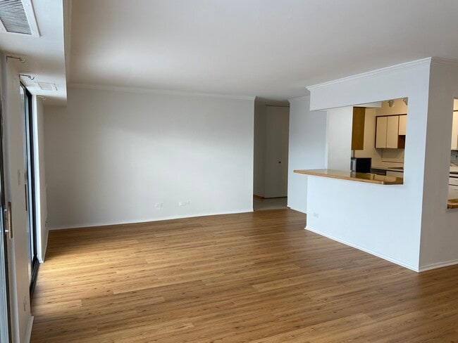 Foto del edificio - 1605 E Central Rd