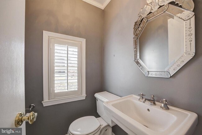 Foto del edificio - 7721 Maryknoll Ave