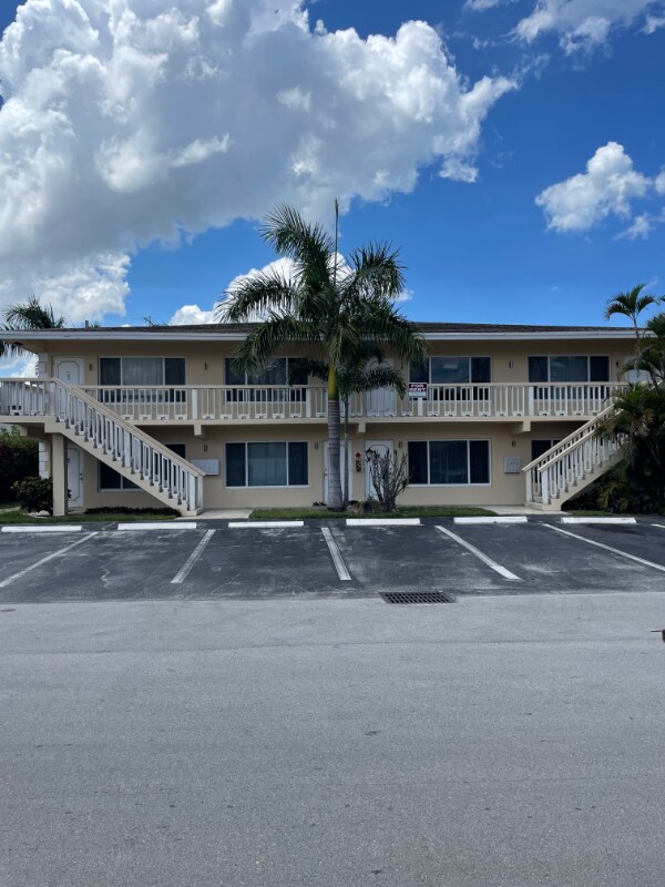 2141 NE 41st St, Lighthouse Point, FL 33064 House Rental in