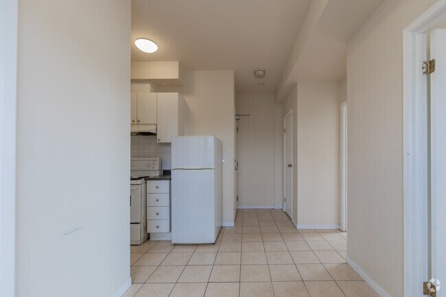 2 chambres, 1 salle de bain - 56 m² - Salon - 2938 Danforth Ave