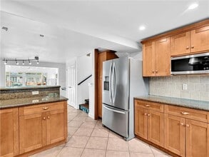 Building Photo - 2507 Okeechobee Ln