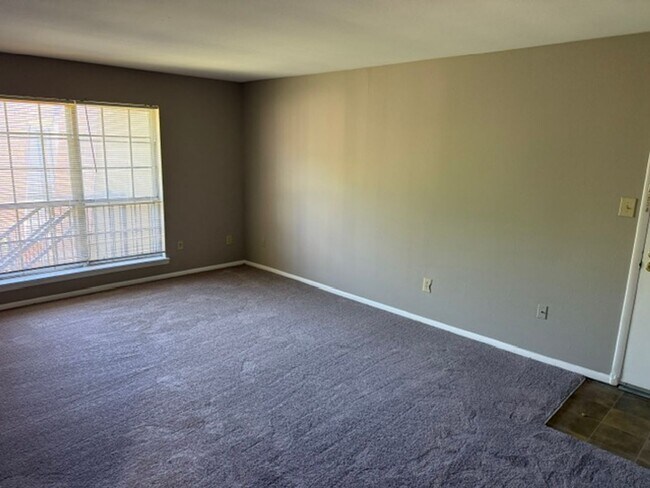 Foto del edificio - One Bedroom One Bath