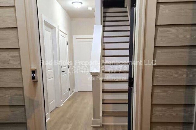 Foto del edificio - 3938 Winterfield Pl