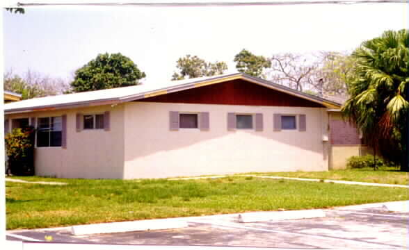Primary Photo - 618 SW 4th Ave