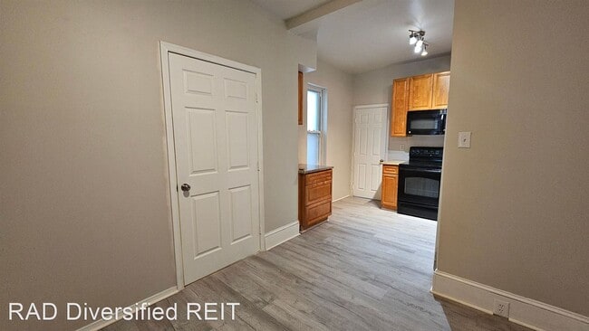 Building Photo - 3 br, 2 bath House - 1733 N Lindenwood St