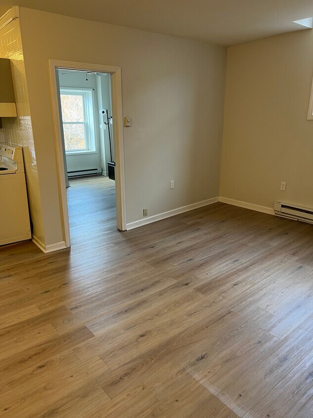 85 Milton Ave Unit 2, Ballston Spa, NY 12020 Apartments in Ballston