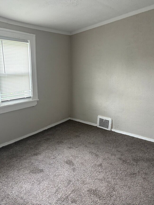 Foto del edificio - 3604 E 117th St