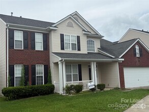 Building Photo - 11042 Woods Corner Ct