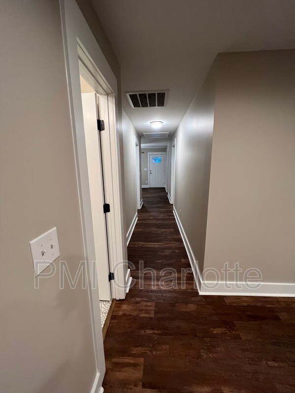Foto del edificio - 804 Fairview St