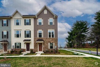 Building Photo - 9553 Tall Oaks Rd