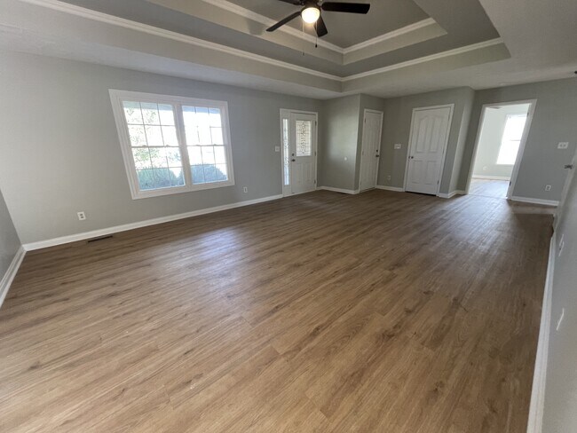 Foto del edificio - 2002 Paddock Loop