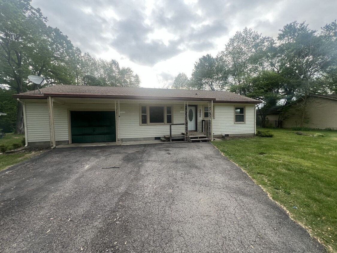 Primary Photo - 5800 S Wilson Rd