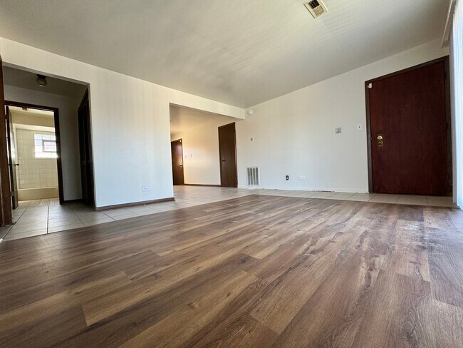 Building Photo - 1677 Harbor Ave