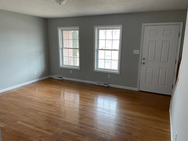 Living Room - 45 Cannon Ln
