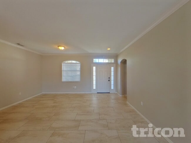 Building Photo - 6421 Fox Grape Ln