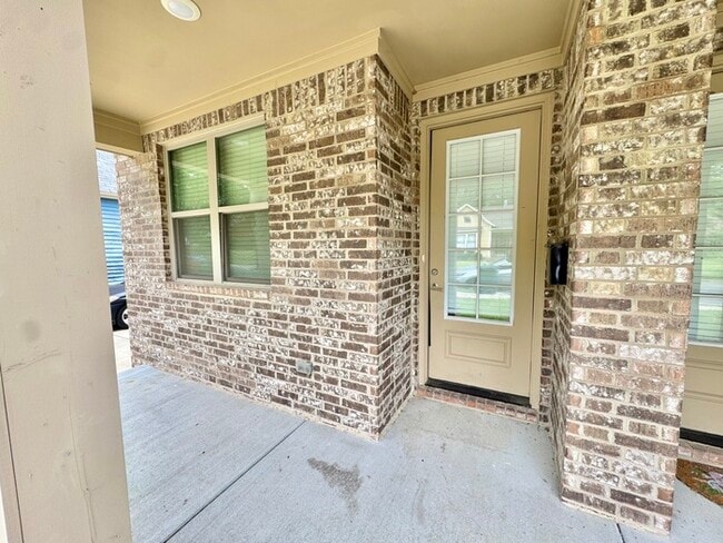 Building Photo - 84 N Rembert St