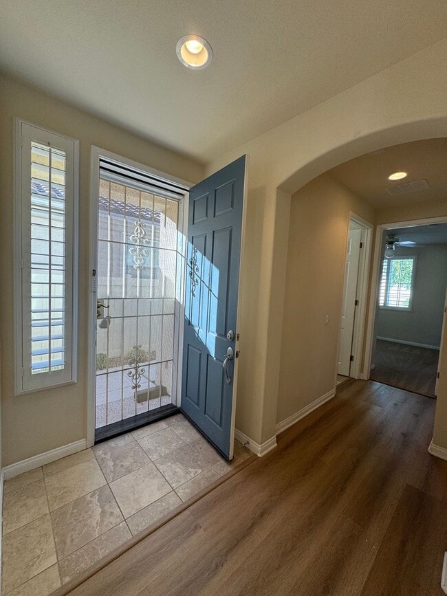 Building Photo - JUST REDUCED! Apple Valley 55 + Senior Resort Living Community of Sun City Del Webb