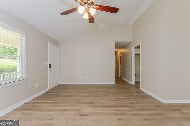 Foto del edificio - 95 High Ridge Rd