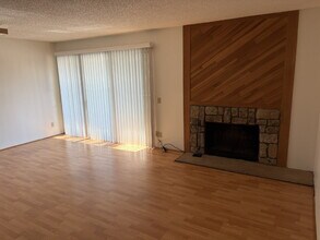 Building Photo - 13992 E Stanford Cir