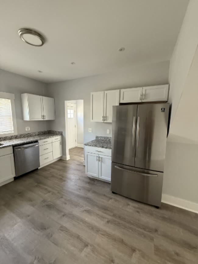 Foto del edificio - 2519 N College Ave