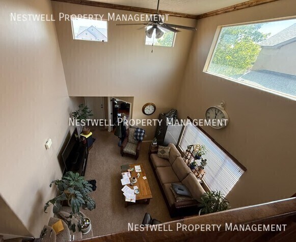 Foto del edificio - 8863 Franklin Dr