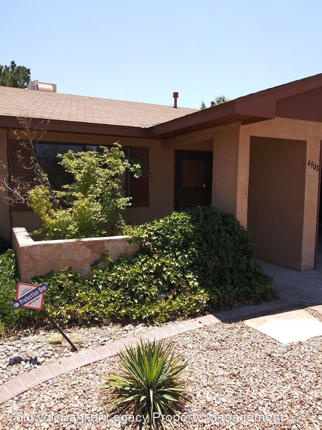 Building Photo - 3 br, 2 bath House - 4908 BUTTERFIELD TR NW