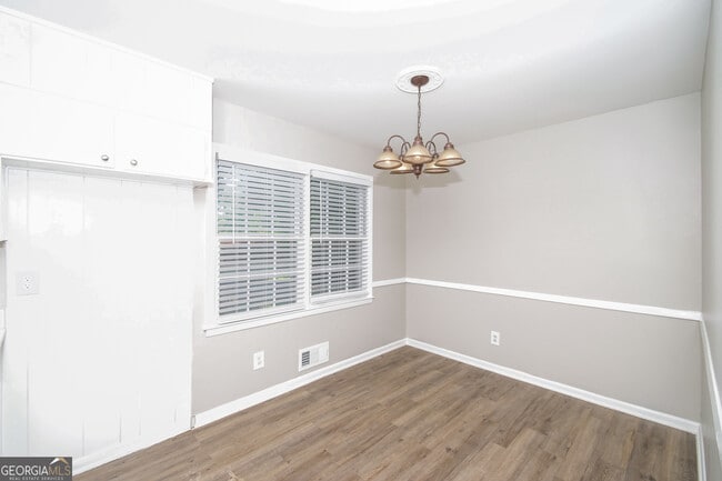 Building Photo - 2693 Stoneview Terrace