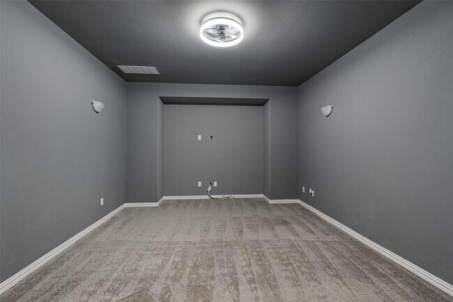 Foto del edificio - 404 Miracle Rose Way