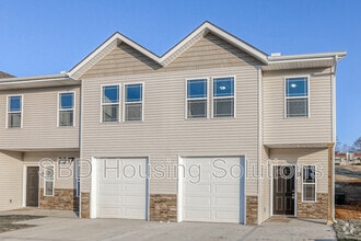 Building Photo - 2905 S Harvard Ave