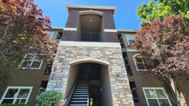 Building Photo - 8434 Walerga Rd