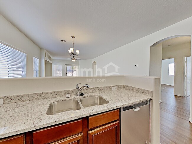 Foto del edificio - 42929 N Hudson Ct