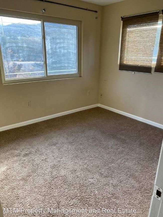 Building Photo - 3 br, 1.5 bath House - 7551 Lookout Loop